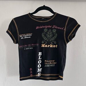 Urban Outfitters | Y2K midnight flower baby tee | Size Medium
